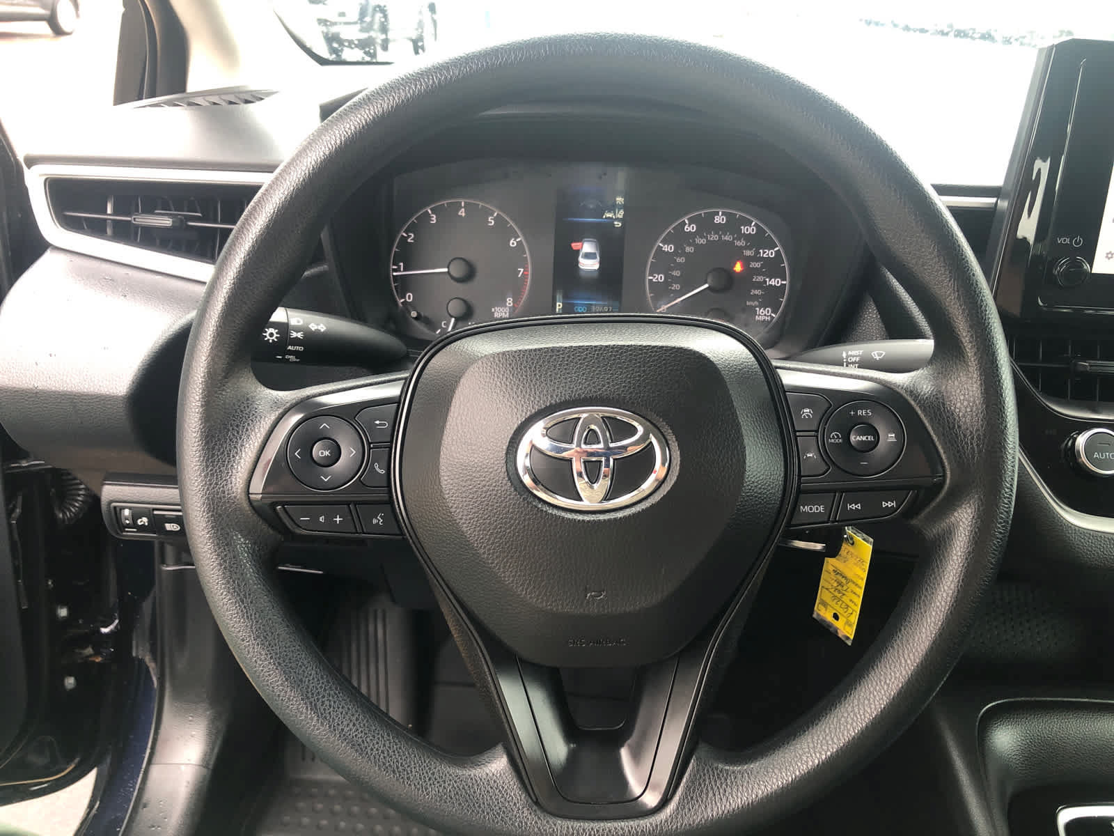 Used 2025 Toyota Corolla LE FWD image 16