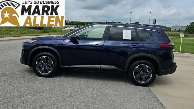 Used 2025 Nissan Rogue SV FWD image 5