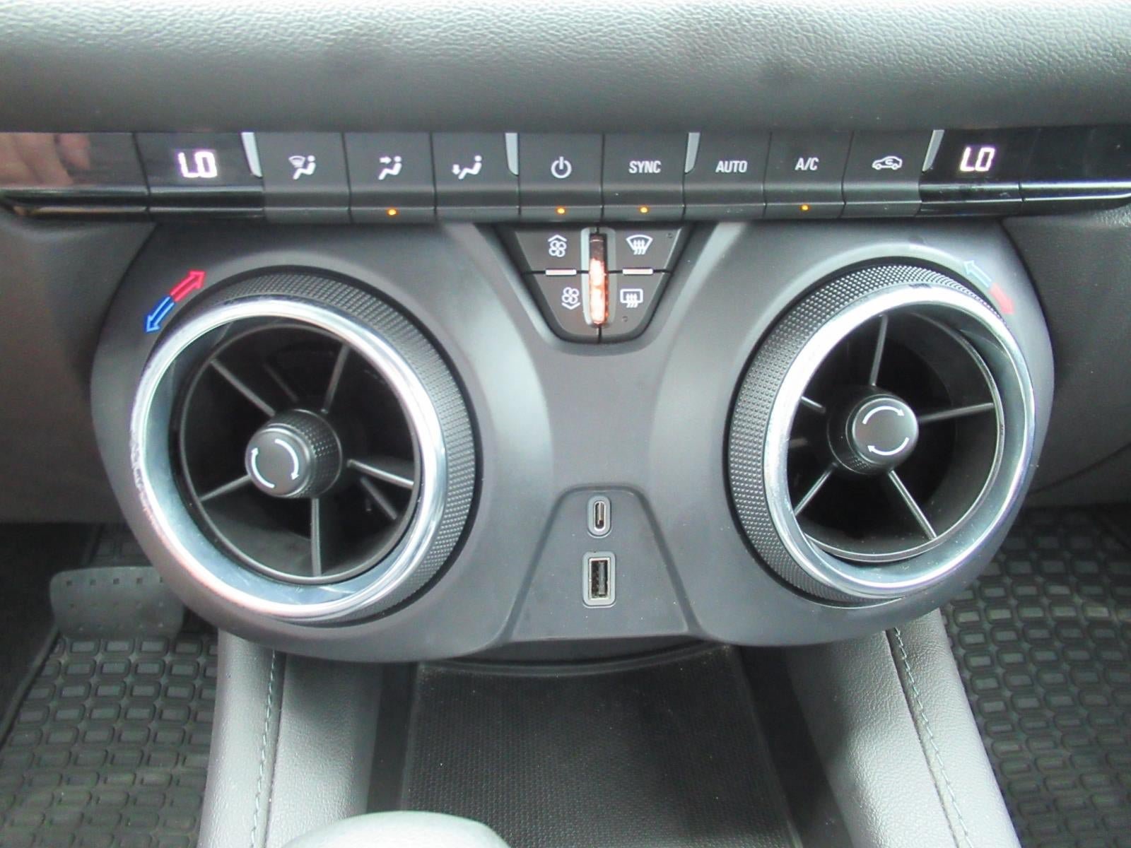 Used 2022 Chevrolet Blazer LT FWD image 28