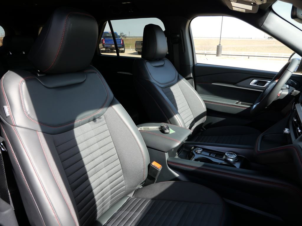 New 2026 Ford Explorer ST-Line w/ Premium Package RWD image 19
