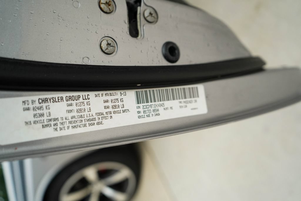 Used 2014 Dodge Challenger R/T RWD image 39