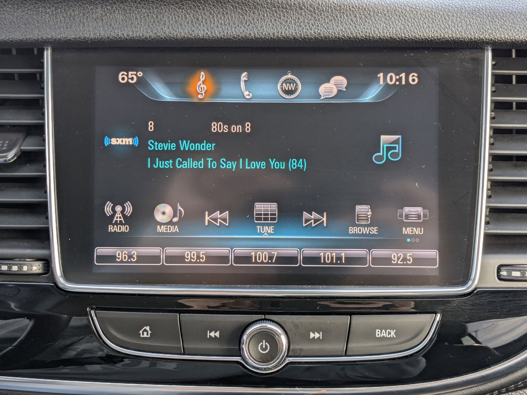Used 2018 Buick Encore Preferred AWD/4WD image 18