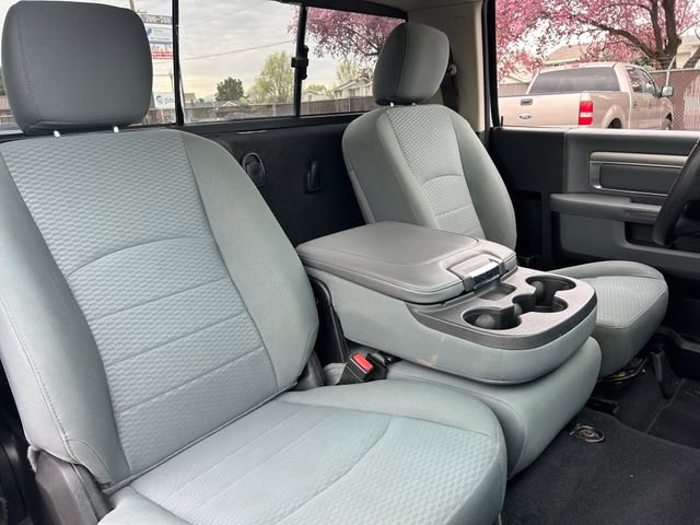 Used 2019 RAM 1500 Classic SLT AWD/4WD image 31