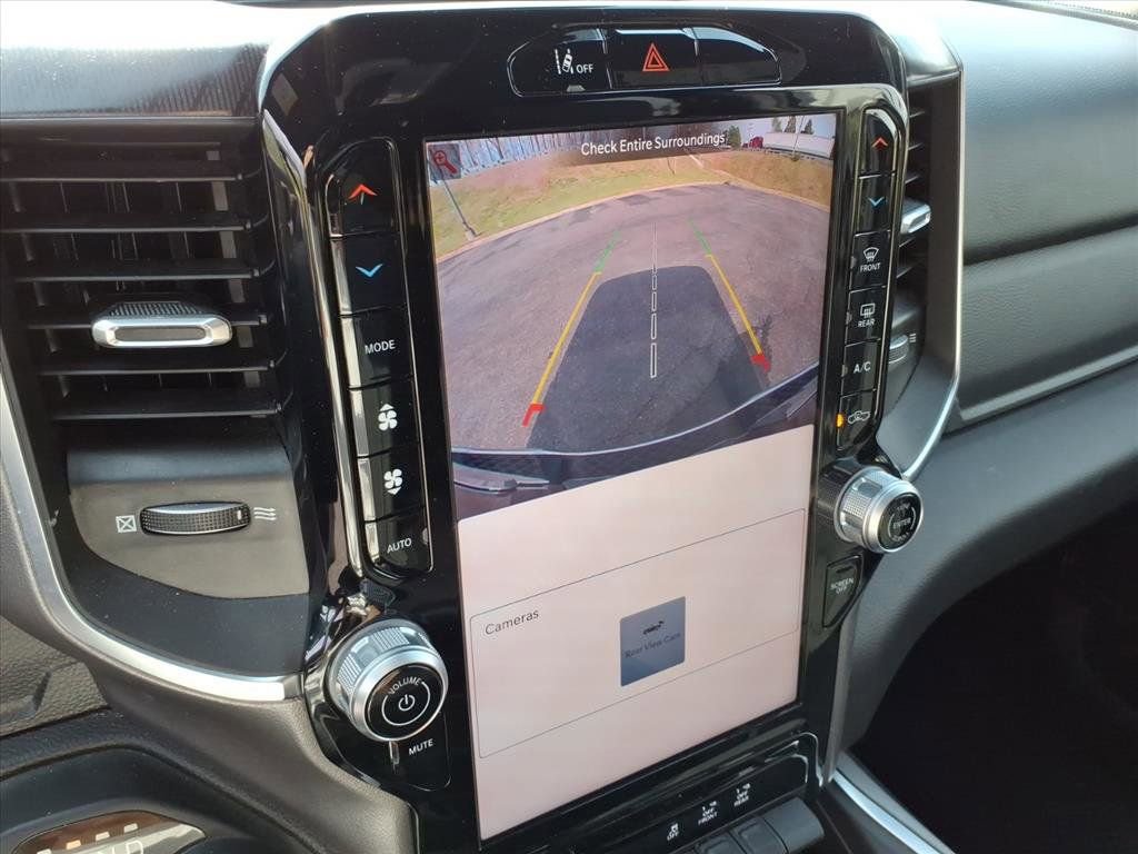 Used 2025 RAM 1500 Big Horn image 36