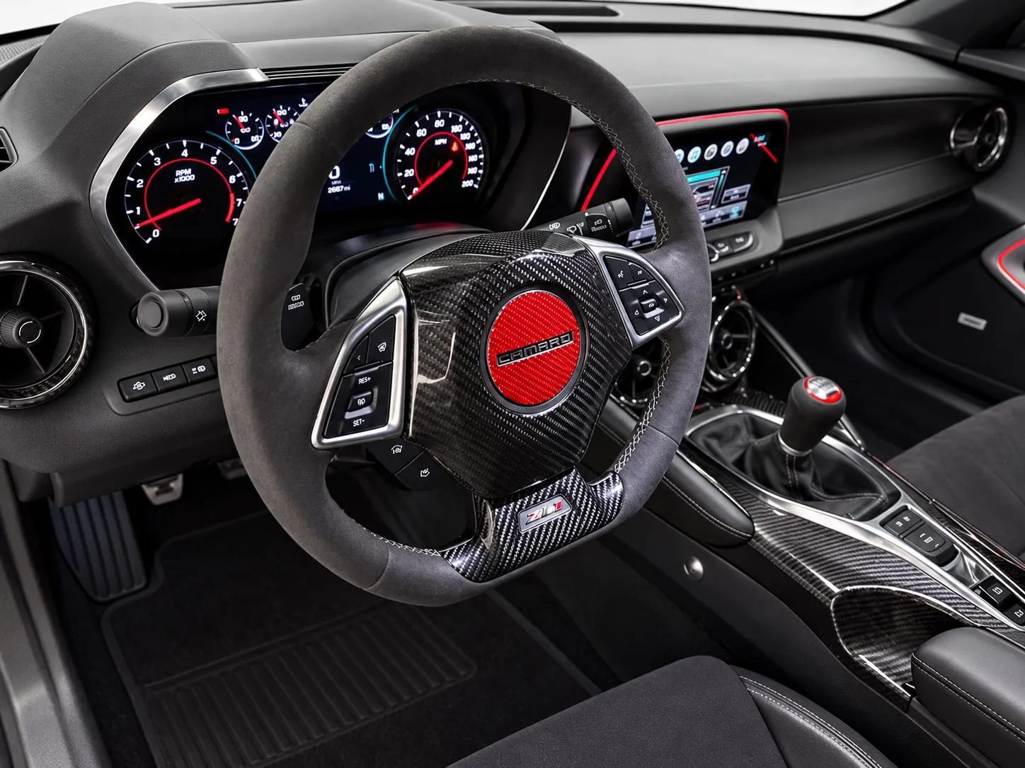 Used 2018 Chevrolet Camaro SS RWD image 10