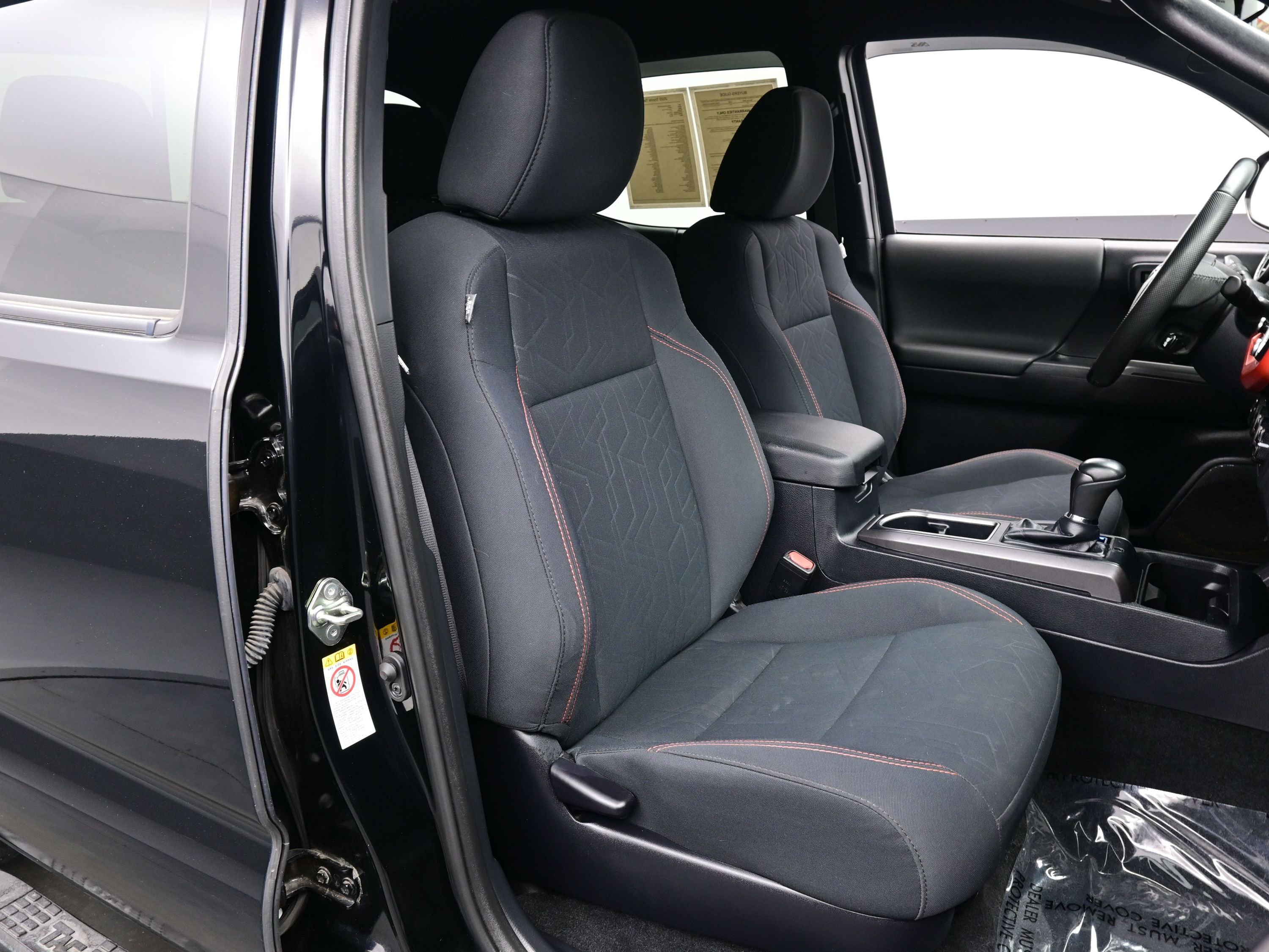 Used 2020 Toyota Tacoma TRD Sport image 15