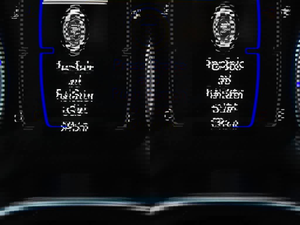 Used 2023 Chrysler Voyager LX image 23