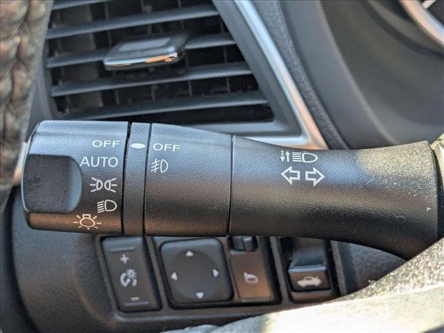 Used 2019 Nissan Sentra SR w/ Premium Package (SR) image 16