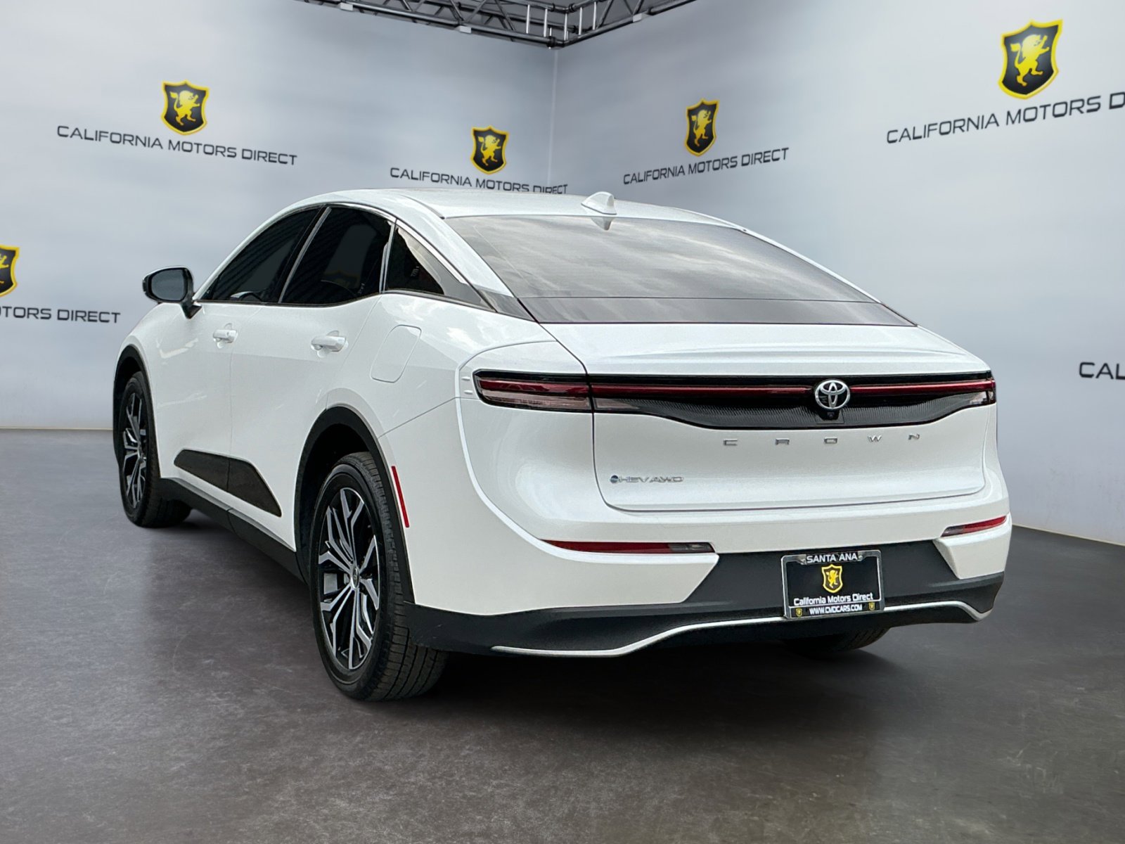 Used 2024 Toyota Crown XLE image 7