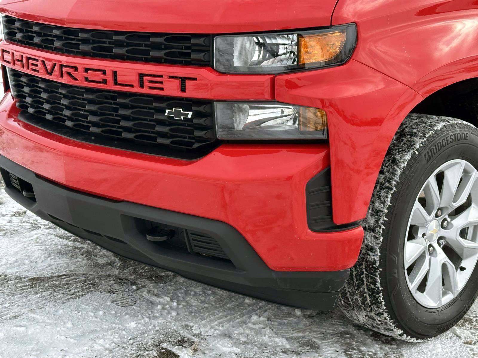 Used 2021 Chevrolet Silverado 1500 Custom w/ LPO, Dark Essentials Package image 7