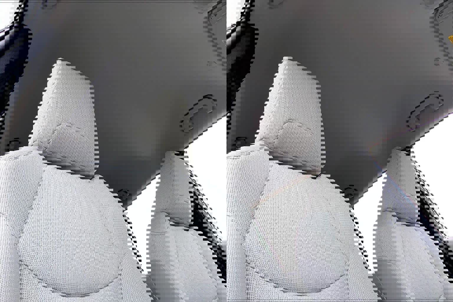 Used 2023 Toyota Corolla Cross LE FWD image 14