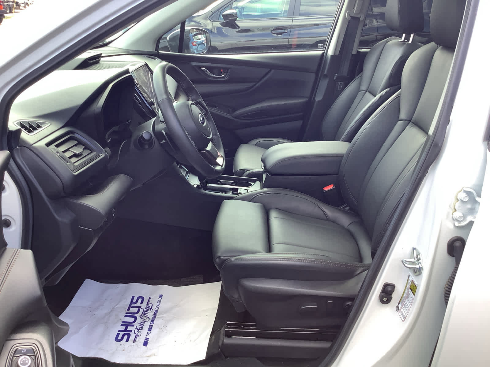 Used 2025 Subaru Ascent Bronze Edition image 6