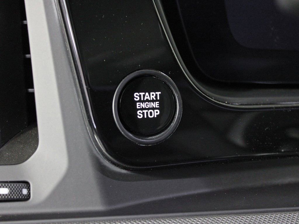 Certified 2025 Porsche Cayenne Coupe image 21