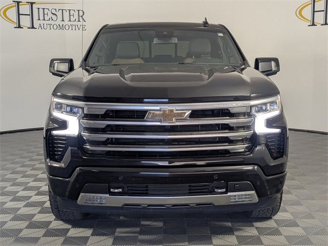 Used 2024 Chevrolet Silverado 1500 High Country image 3