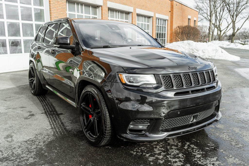 Used 2020 Jeep Grand Cherokee SRT image 6
