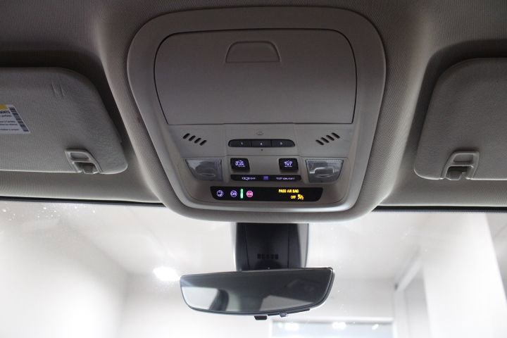 Used 2021 GMC Acadia Denali w/ Denali Technology Package AWD/4WD image 42