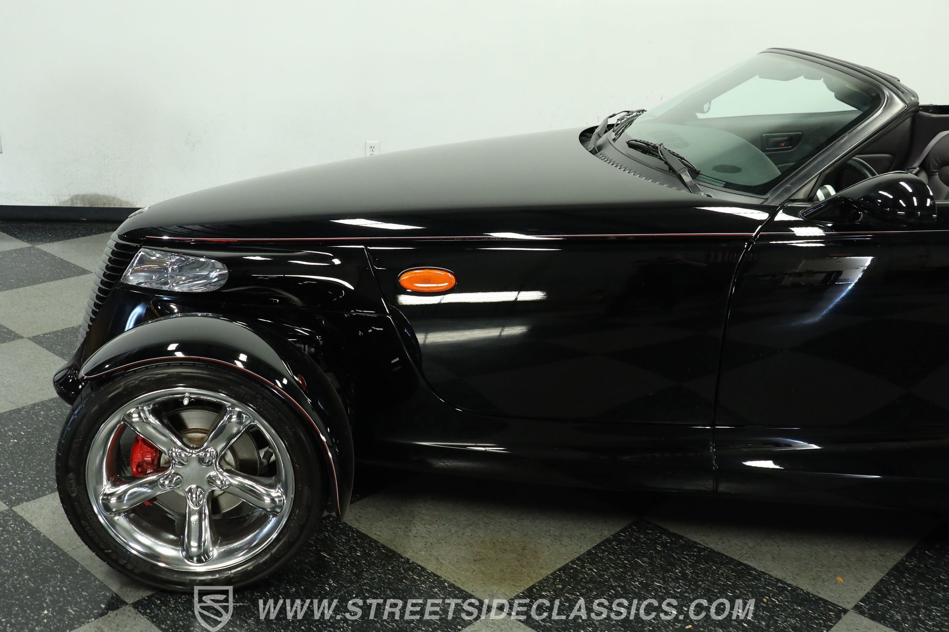 Used 2000 Plymouth Prowler image 22