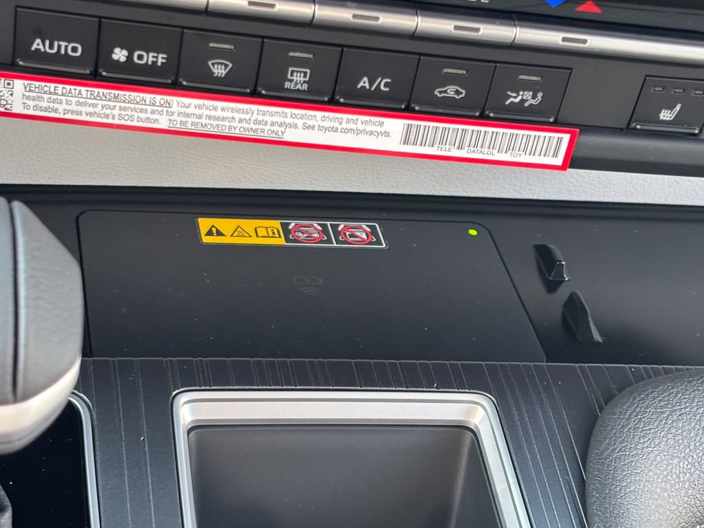 New 2026 Toyota Sienna XLE FWD image 18