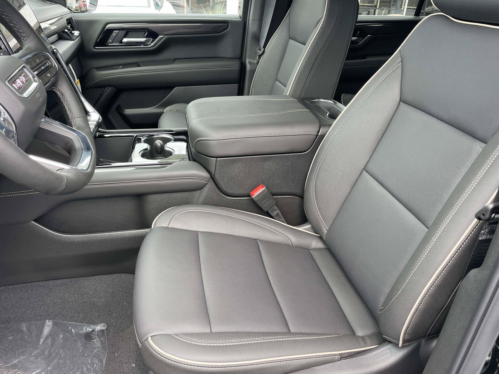 New 2026 GMC Yukon XL Elevation RWD image 21