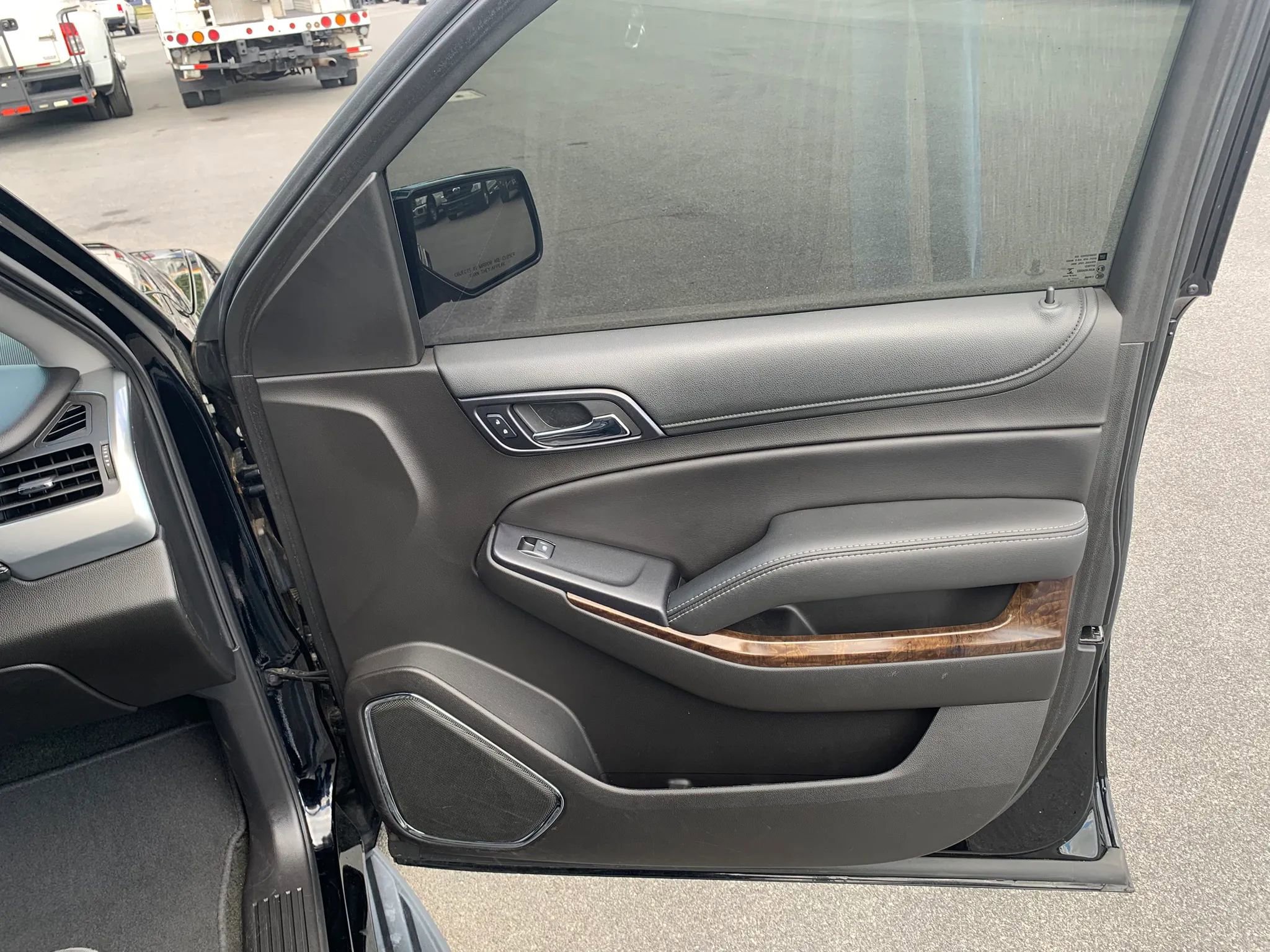Used 2017 Chevrolet Suburban LS w/ Skid Plate Package AWD/4WD image 23