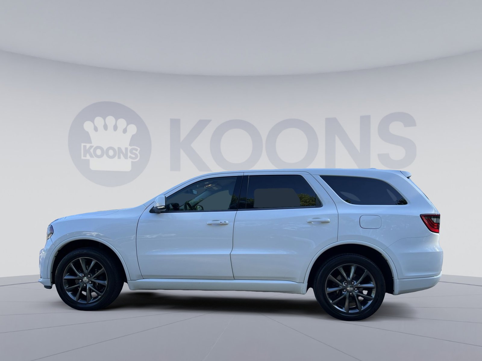 Used 2018 Dodge Durango GT AWD/4WD image 2