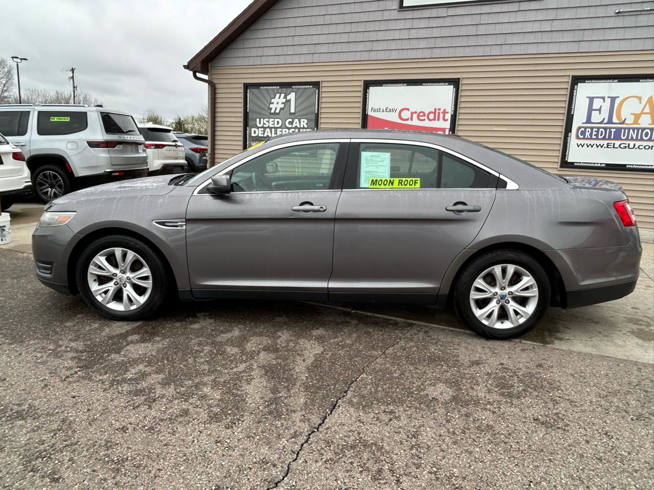 Used 2014 Ford Taurus SEL w/ Equipment Group 201A FWD image 8