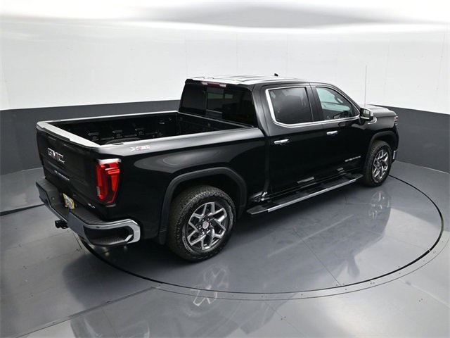 Used 2023 GMC Sierra 1500 SLT w/ SLT Premium Package image 17