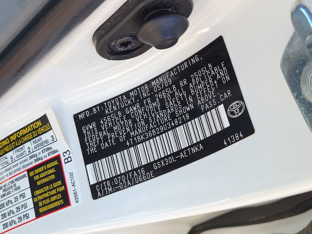 Used 2009 Toyota Avalon Limited image 30