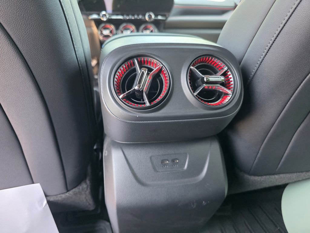 Certified 2025 Chevrolet Blazer EV RS AWD/4WD image 28