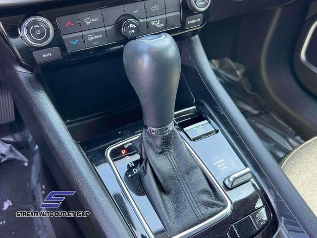 Used 2022 Jeep Compass Latitude AWD/4WD image 33