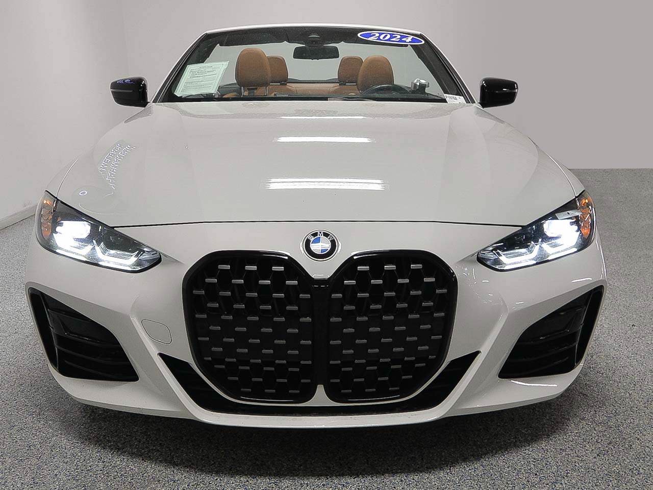 Used 2024 BMW 440i xDrive Convertible w/ Premium Package AWD/4WD image 3