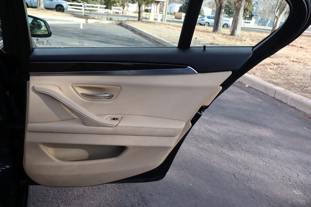 Used 2015 BMW 528i xDrive Sedan image 25