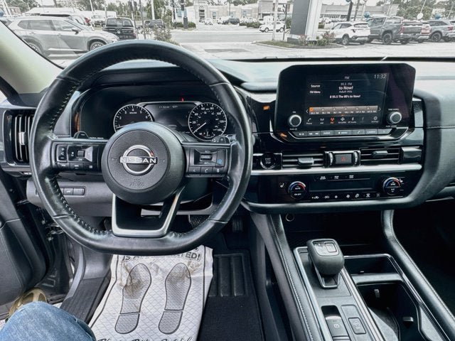 Certified 2025 Nissan Pathfinder SV AWD/4WD image 10