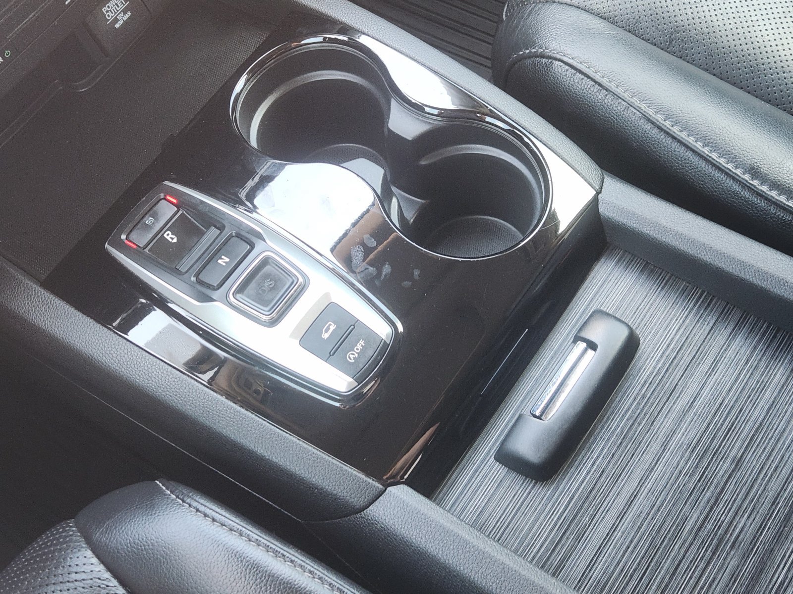 Used 2017 Honda Pilot Elite image 23