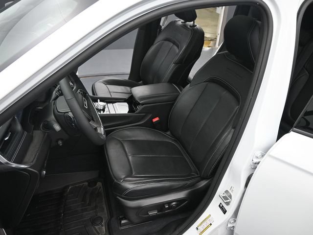Used 2023 Jeep Grand Cherokee Overland AWD/4WD image 11