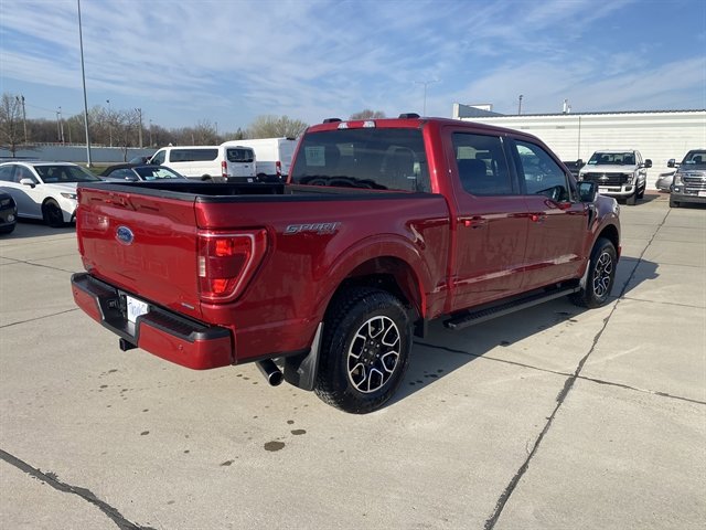 Used 2022 Ford F150 XLT w/ Equipment Group 302A High image 11