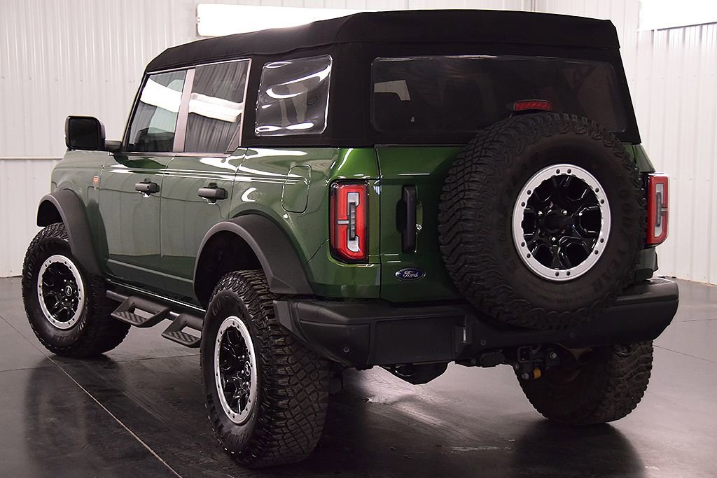 Used 2023 Ford Bronco Badlands AWD/4WD image 5