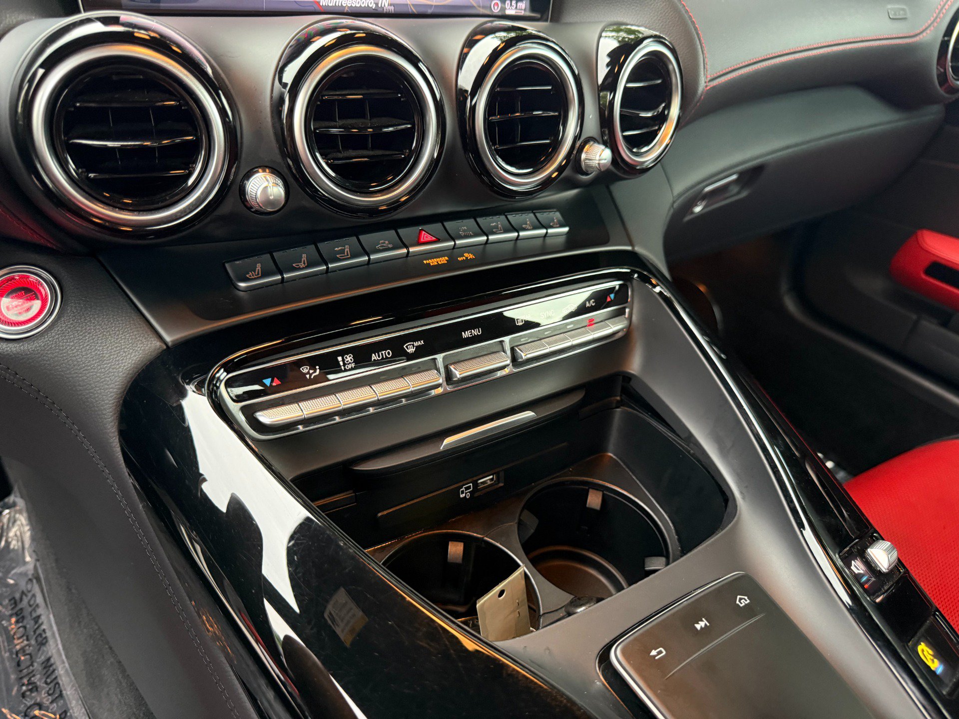 Used 2020 Mercedes-Benz AMG GT Roadster image 37