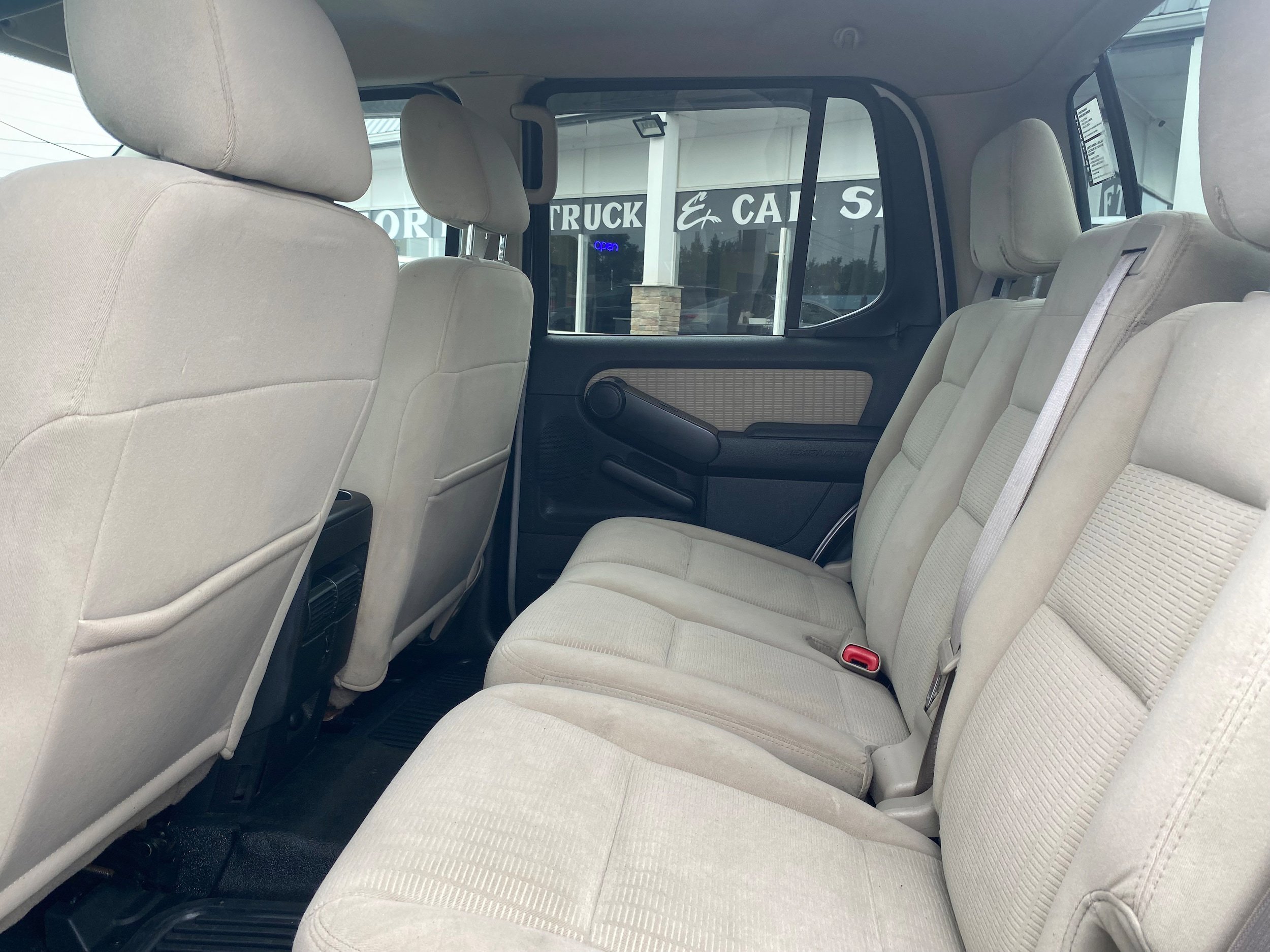 Used 2008 Ford Explorer Sport Trac XLT AWD/4WD image 16