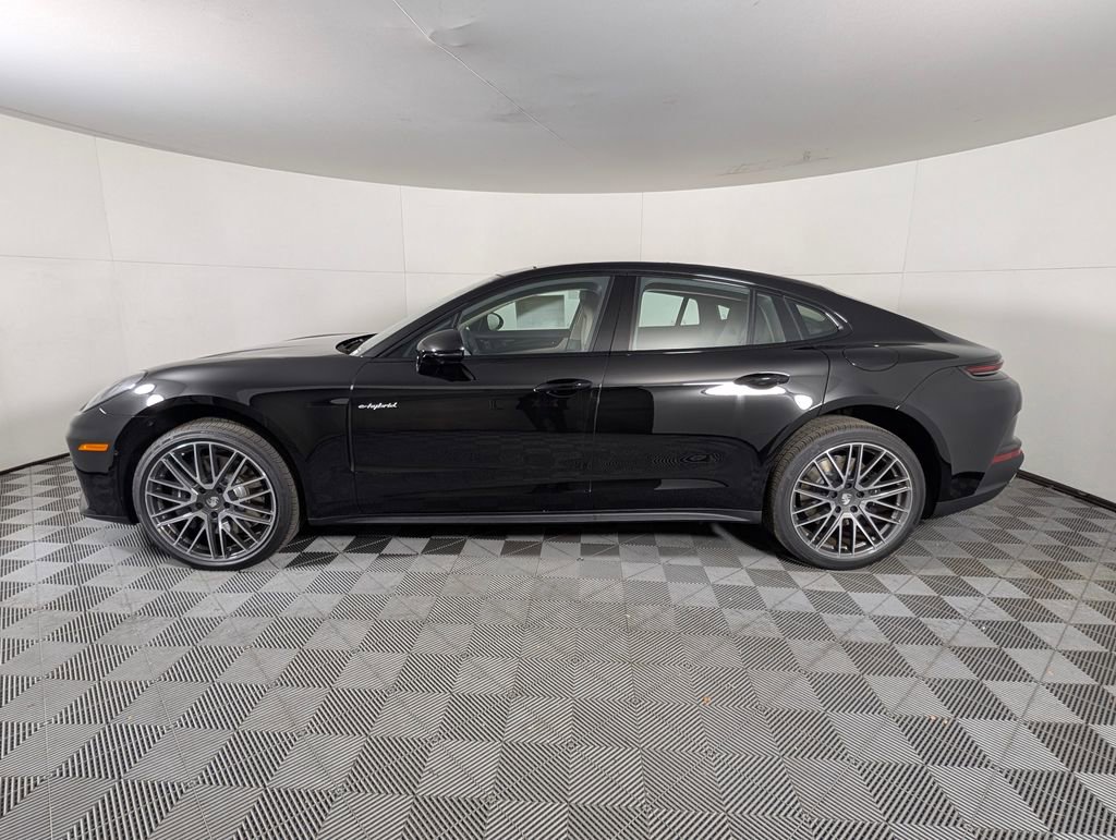 New 2026 Porsche Panamera 4 image 2
