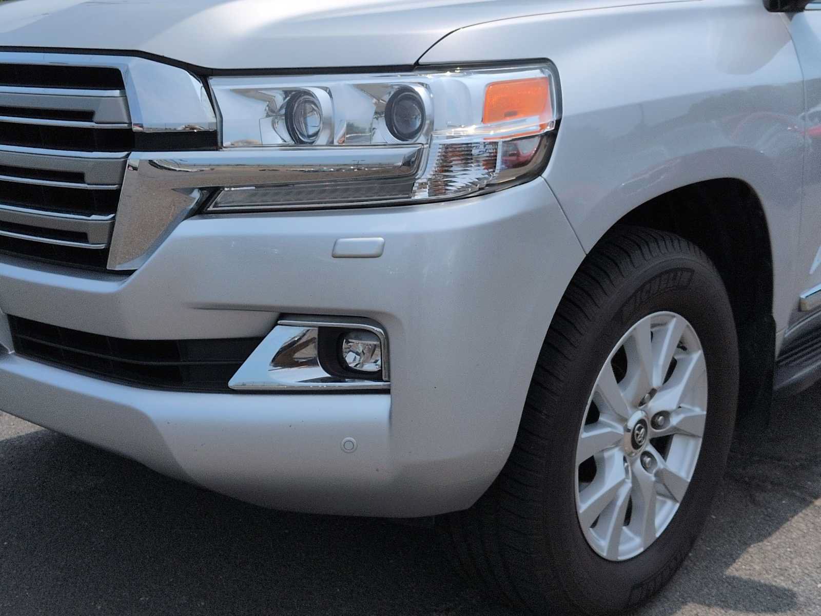 Used 2018 Toyota Land Cruiser AWD/4WD image 11