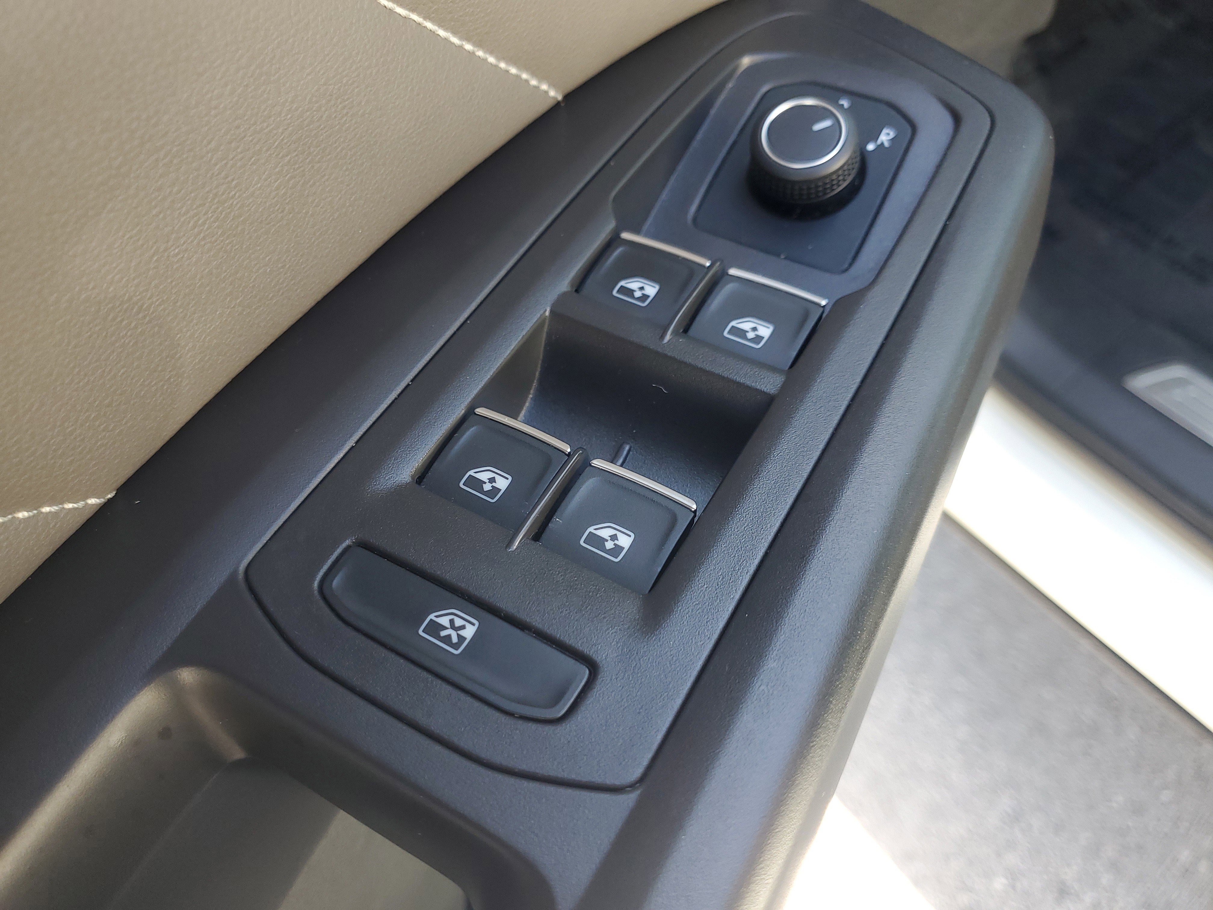 Used 2023 Volkswagen Atlas SE w/ Panoramic Sunroof Package image 20