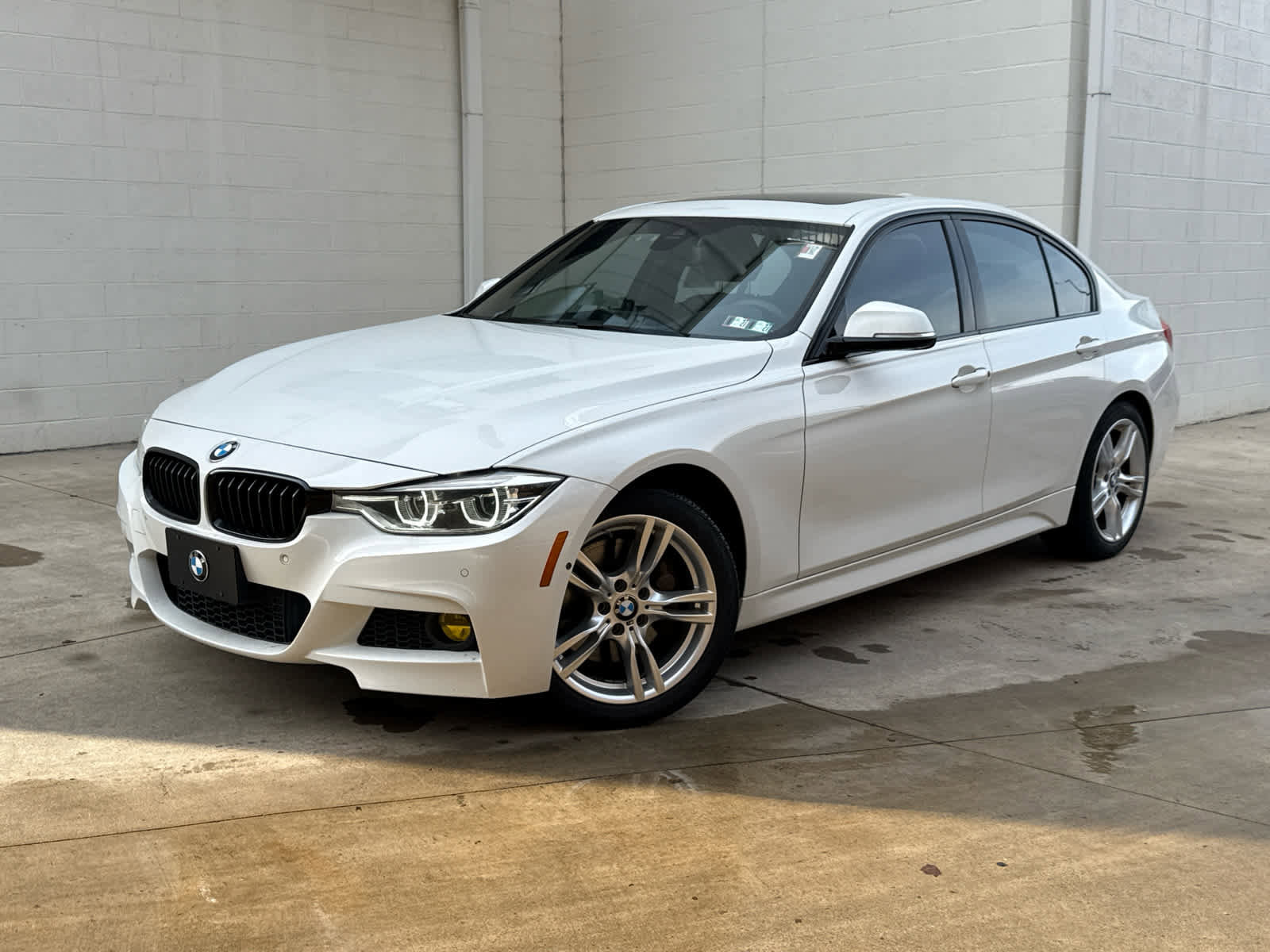 Used 2017 BMW 340i xDrive Sedan image 1