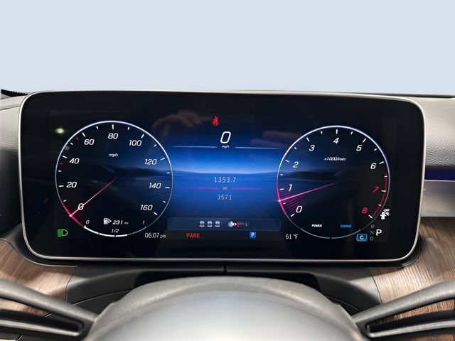 Used 2025 Mercedes-Benz C 300 4MATIC Sedan image 16