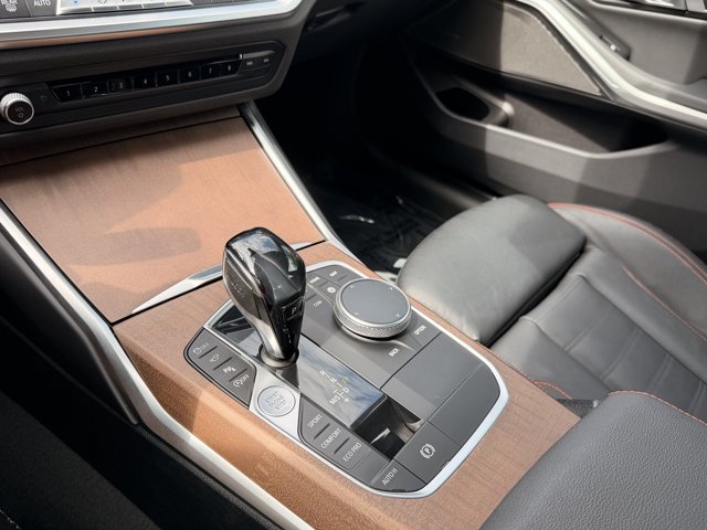 Used 2020 BMW 330i xDrive Sedan w/ Premium Package AWD/4WD image 21