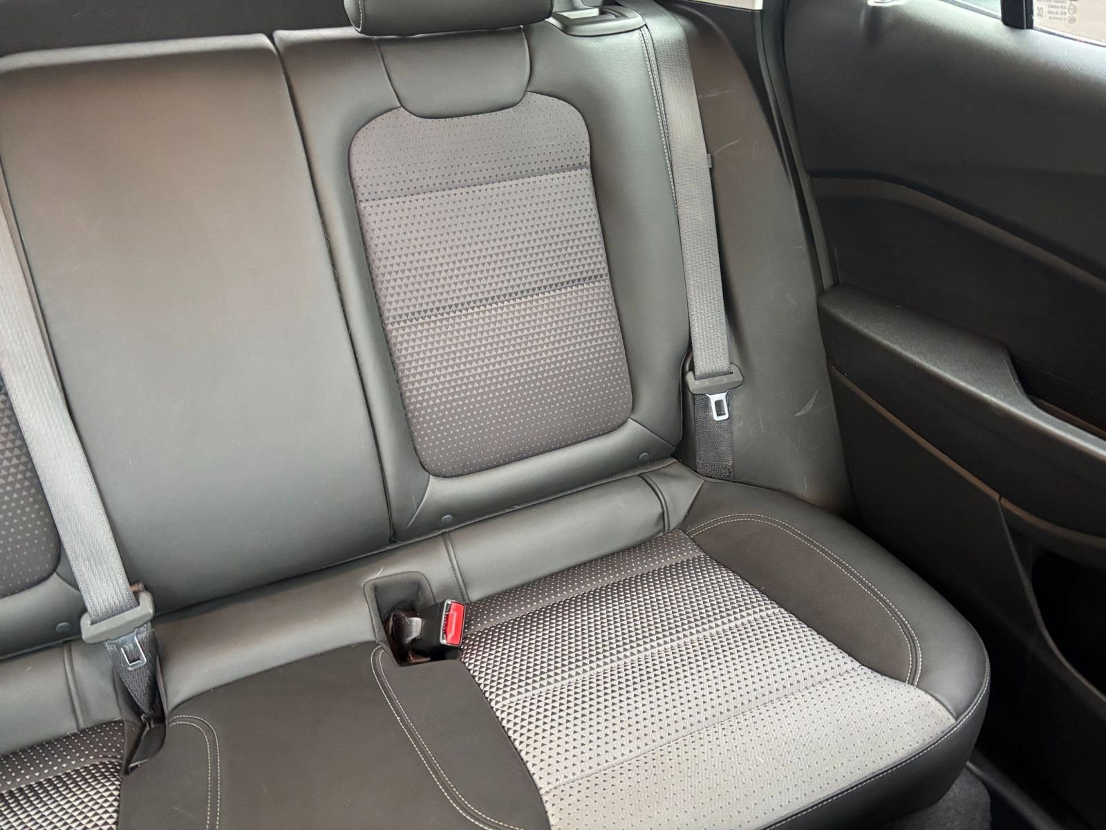 Used 2025 Chevrolet Trax LT image 33