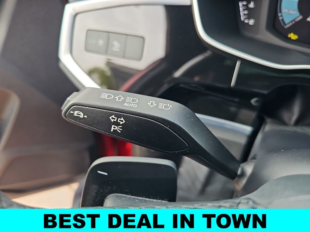 Used 2025 Audi Q3 2.0T Premium image 25