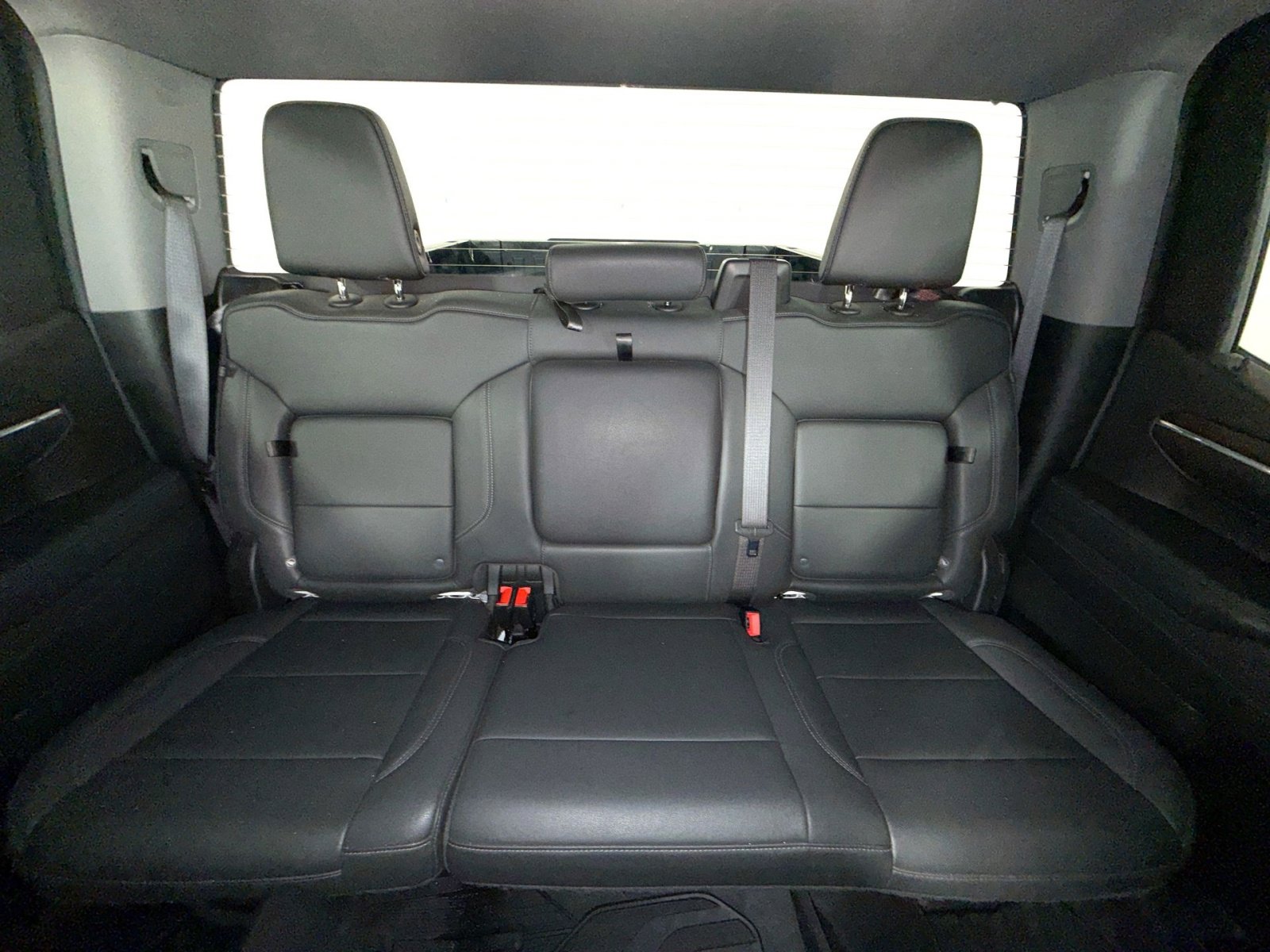 Used 2023 GMC Sierra 1500 SLT w/ SLT Premium Package AWD/4WD image 24
