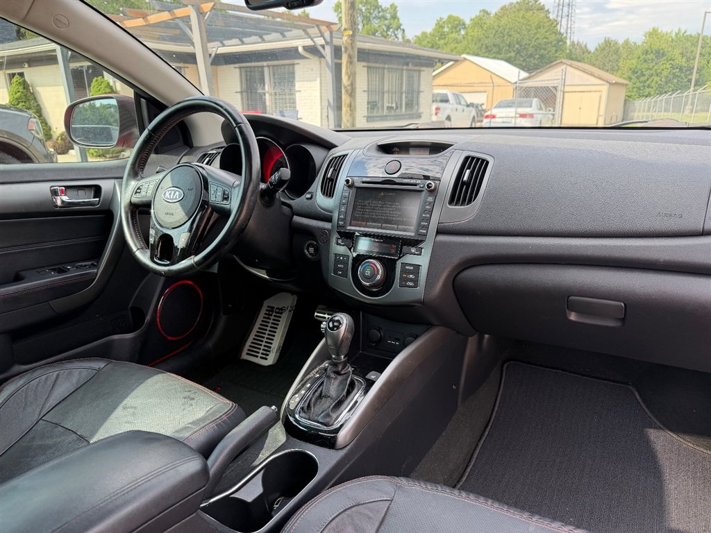 Used 2013 Kia Forte Koup SX w/ Tech Pkg FWD image 17