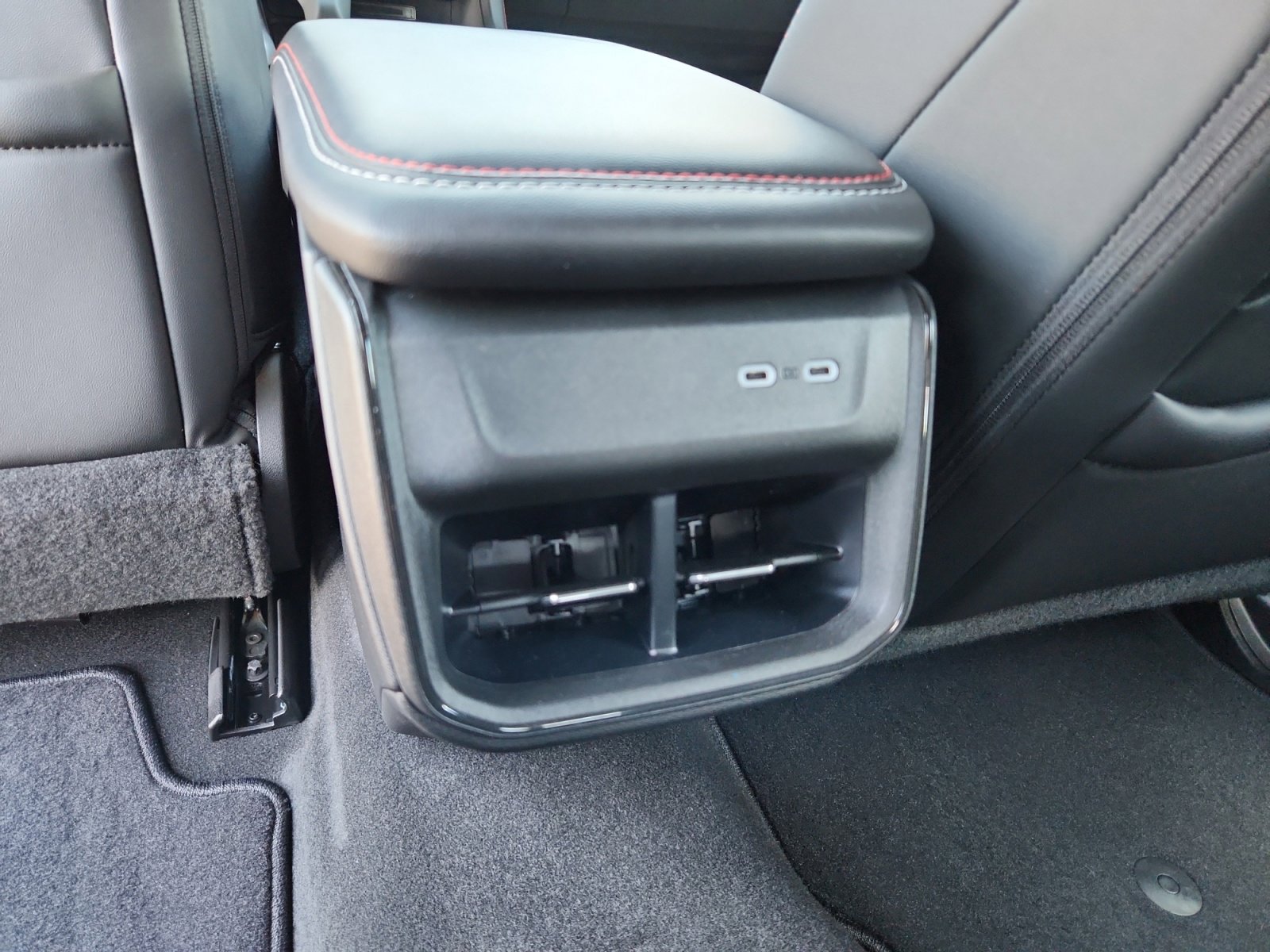 New 2025 Dodge Charger R/T w/ Quick Order Package 25M R/T image 32